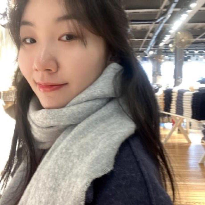 ChungHa Lee